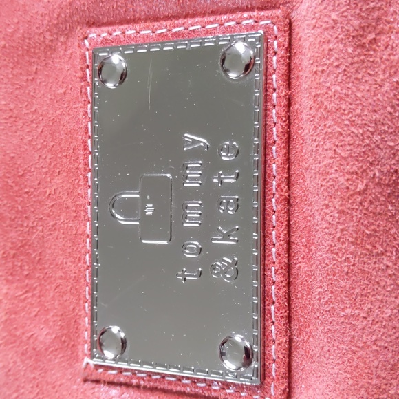 Tommy & Kate Red Leather Bag, - Picture 2 of 14
